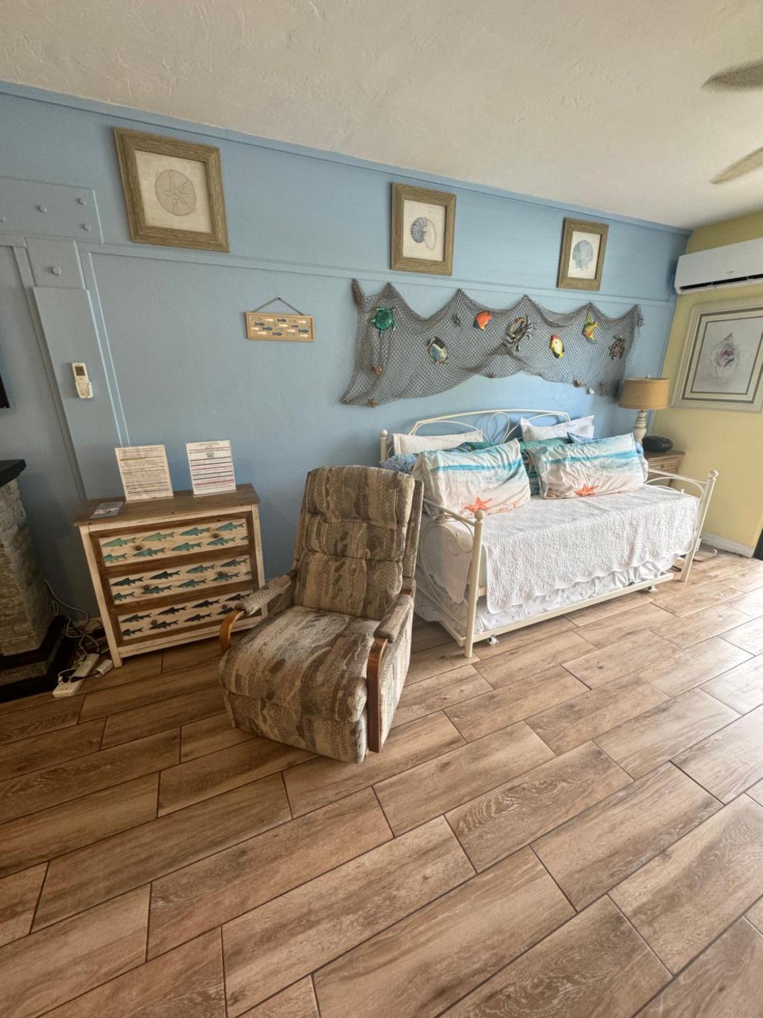 Appartement Unit 125 At Park Place In Cedar Key, Fl